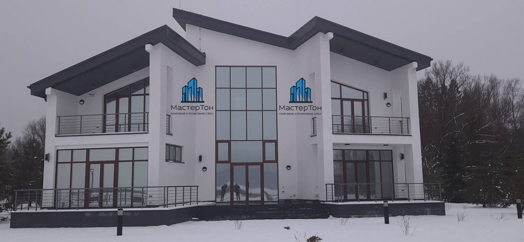 Монтаж солнцезащитной пленки в комплексе отдыха Завидово